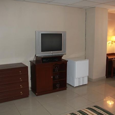 Hotel La Torre Guayaquil Esterno foto