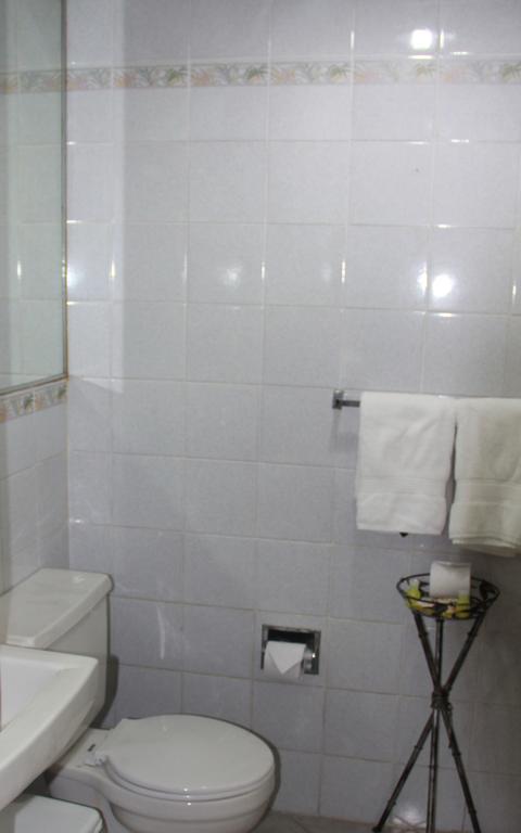 Hotel La Torre Guayaquil Esterno foto
