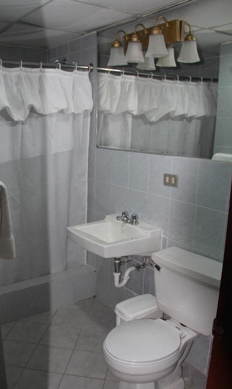 Hotel La Torre Guayaquil Camera foto